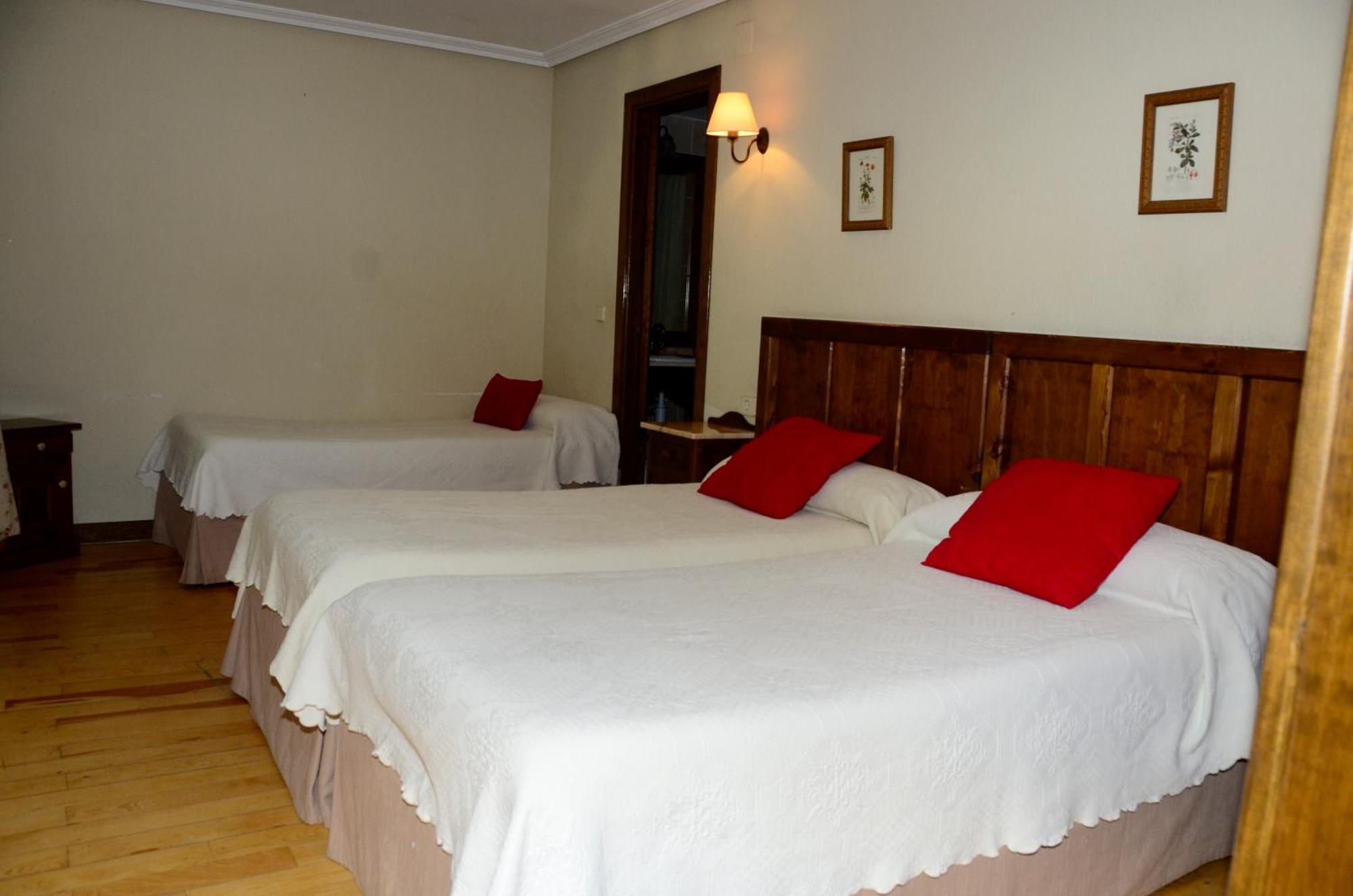 Hotel Charle Jaca Rum bild