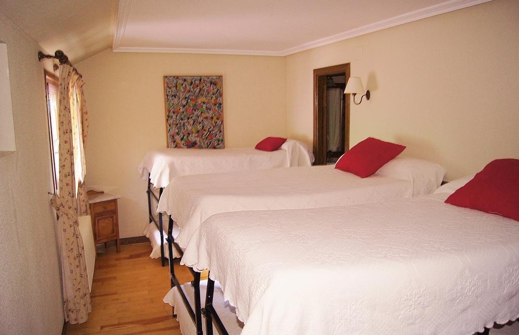 Hotel Charle Jaca Exteriör bild